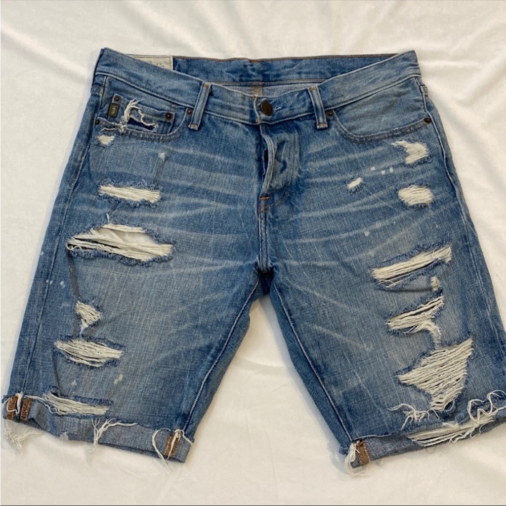 Abercrombie and fitch cutoff distressed slim shorts size 32 great condition